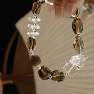 High-quality tea crystal/white crystal bracelet - Image 1
