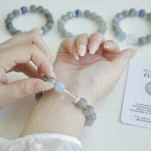 The grey moonlight bracelet - Image 3