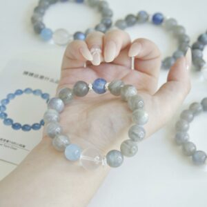 The grey moonlight bracelet - Image 9