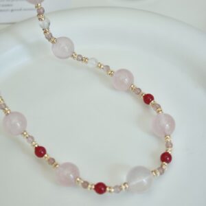 The inner world between the collarbones - Image 11