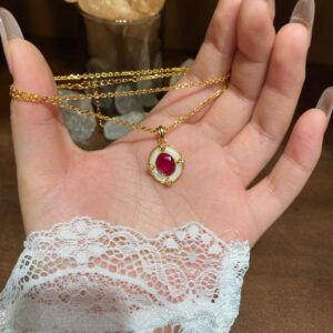 Court Retro Necklace - Image 3