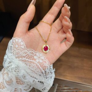 Court Retro Necklace - Image 6