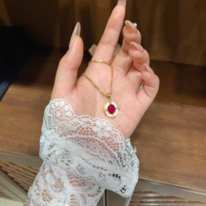 Court Retro Necklace - Image 7