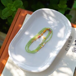 Olivine faceted necklace - Image 4